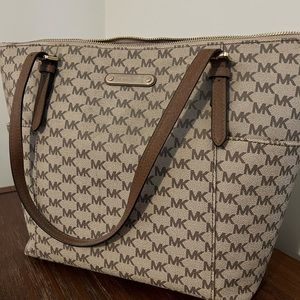 Michael kors tote!